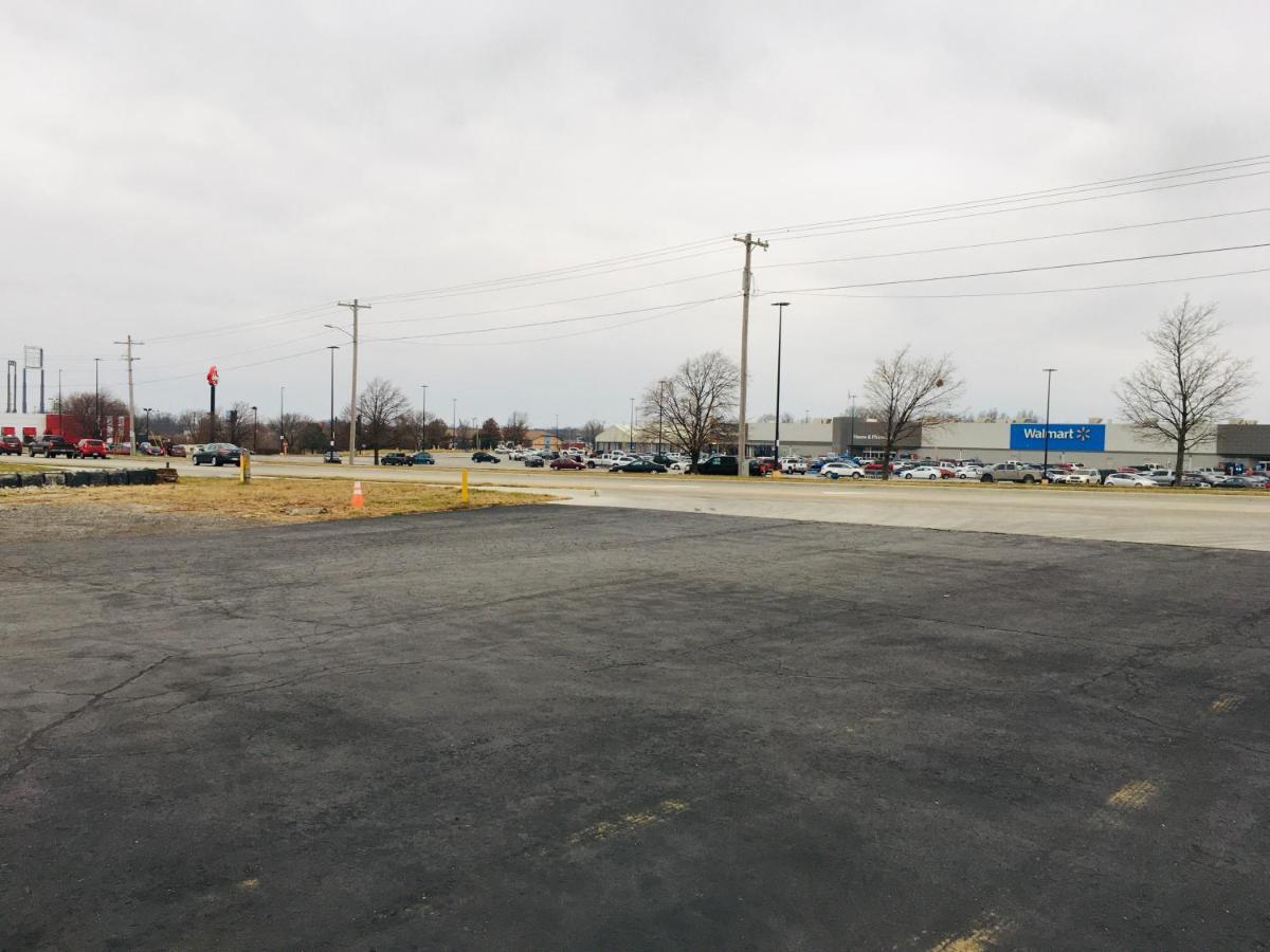Budget Inn Caravan Motel Harrisonville Exteriör bild